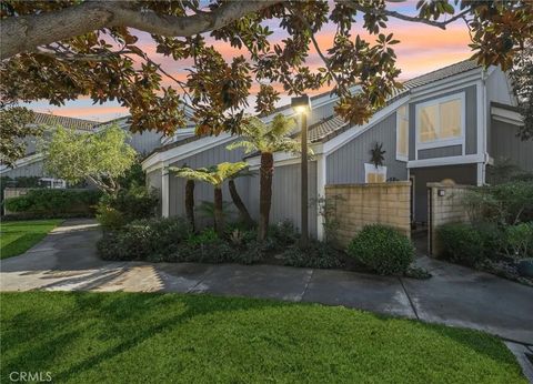 Photo of 3592 Windspun Dr, Huntington Beach, CA 92649 (MLS # OC26025106)