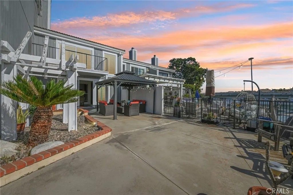Photo of 3592 Windspun Dr, Huntington Beach, CA 92649 (MLS # OC26025106)