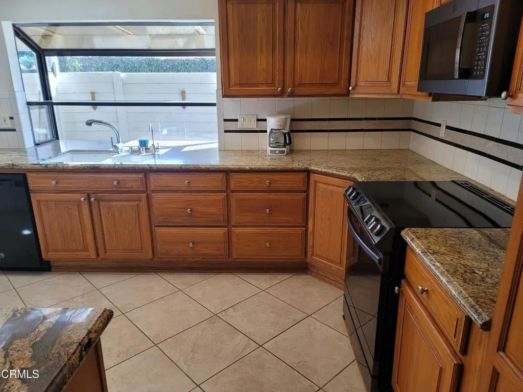 Photo of 2105 Avenida San Antero Drive, Camarillo, CA 93010 (MLS # V1-34557)