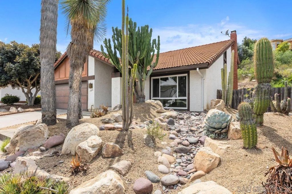 Photo of 17054 Matinal RD, San Diego, CA 92127 (MLS # 260010763)