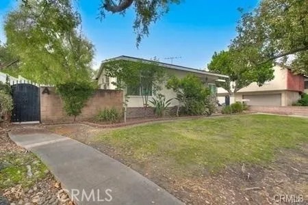 835 E Foothill Boulevard