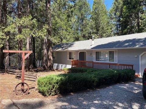 Photo of 6459 Grandview AVE, Magalia, CA 95954 (MLS # SN26119012)