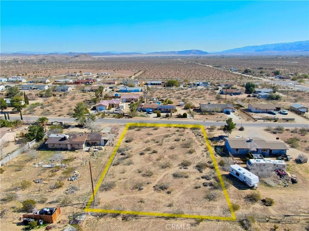 Photo of 0 Ave La Manana, Joshua Tree, CA 92252 (MLS # JT26026123)