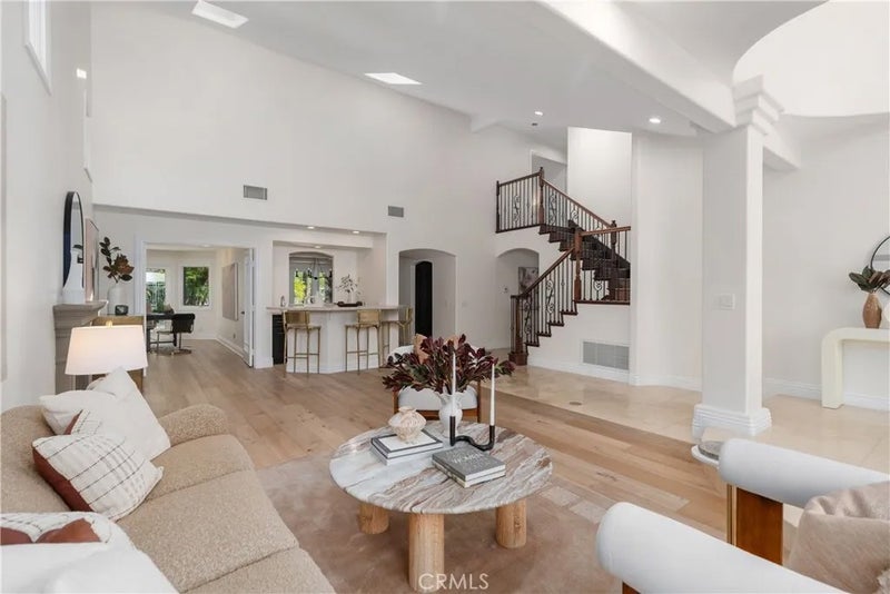 8 Eastridge