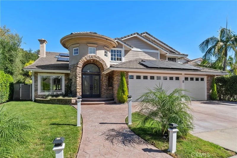 8 Eastridge
