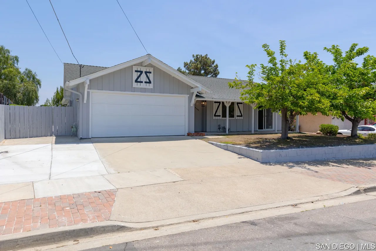5799 Amarillo AVE