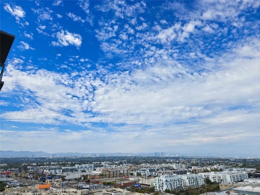 13650 Marina Pointe Drive 1708