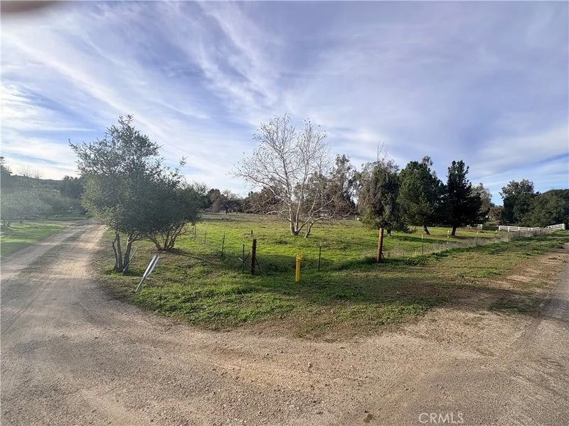 33 RODEO RD