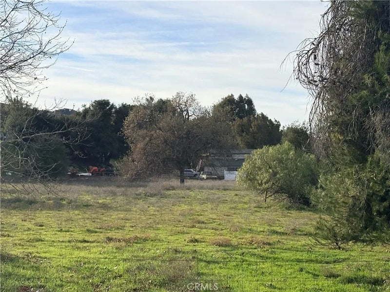 33 RODEO RD
