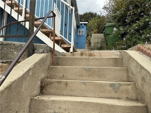 Photo of 1947 Delta, Los Angeles, CA 90026 (MLS # DW26048835)