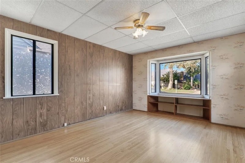 141 S Beachwood Drive