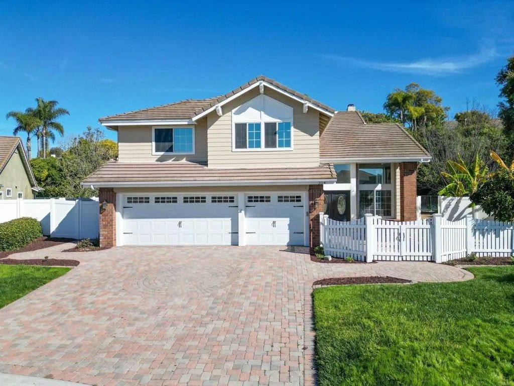 Photo of 354 Lustrosos Street, Oceanside, CA 92057 (MLS # NDP2600711)