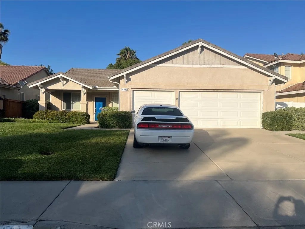 24392 Calle Estancia