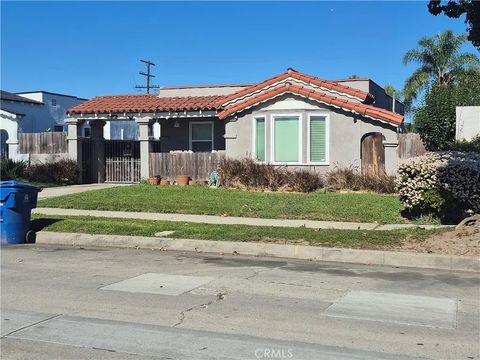 Photo of 1707 W 84th Pl, Los Angeles, CA 90047 (MLS # SB26026883)