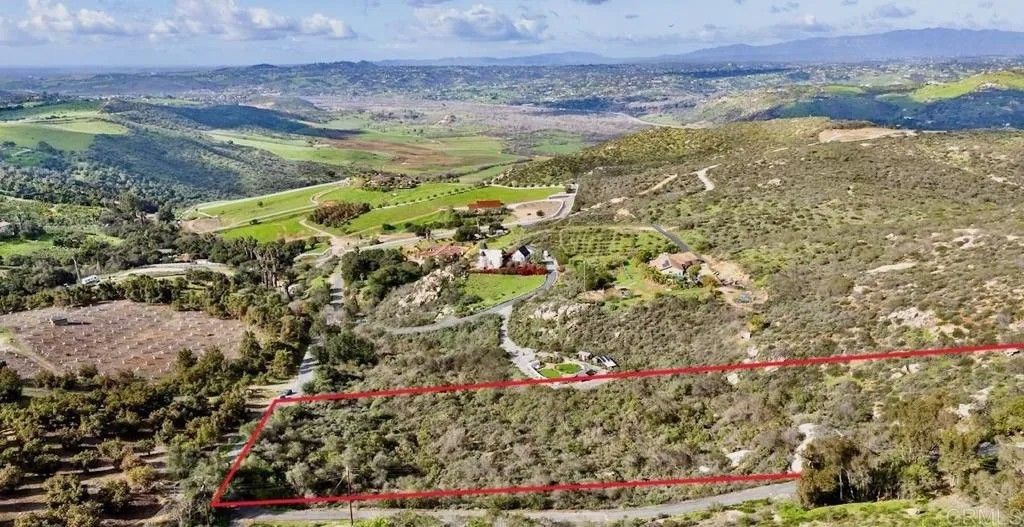 Photo of Mountain View, Bonsall, CA 92003 (MLS # NDP2600252)