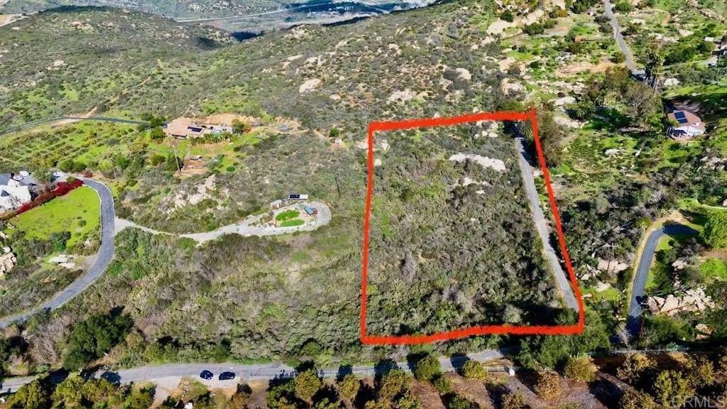 Photo of Mountain View, Bonsall, CA 92003 (MLS # NDP2600252)