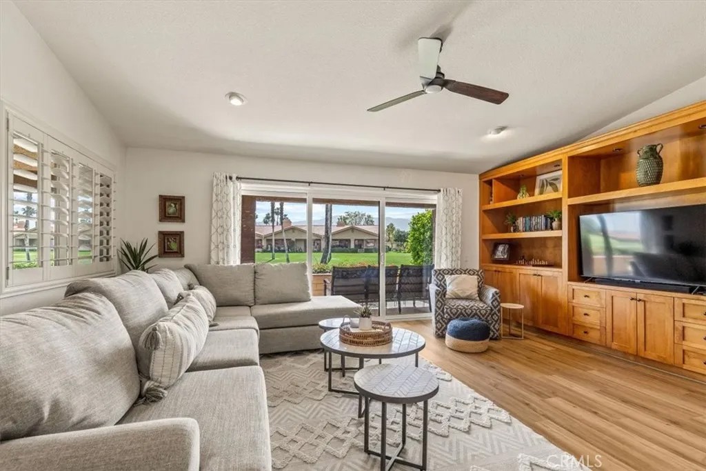 91 Camino Arroyo North