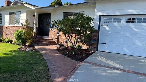 Tiny photo for 13827 Freiburg Street, Whittier, CA 90602 (MLS # CV25238186)
