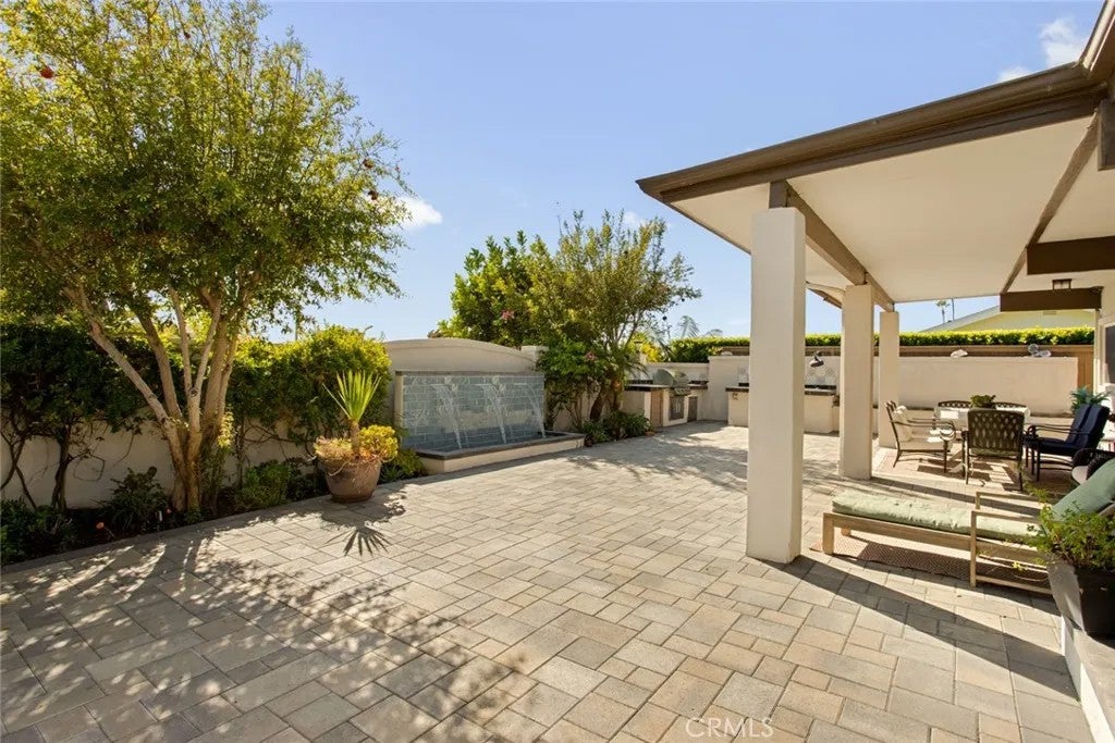 32702 Seven Seas Drive