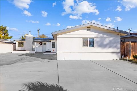 Tiny photo for 45026 16th St, Lancaster, CA 93534 (MLS # SR25275129)