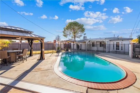 Tiny photo for 45026 16th St, Lancaster, CA 93534 (MLS # SR25275129)