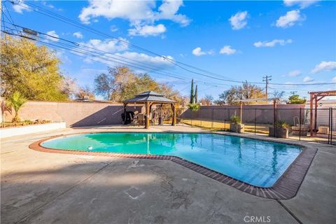 Tiny photo for 45026 16th St, Lancaster, CA 93534 (MLS # SR25275129)