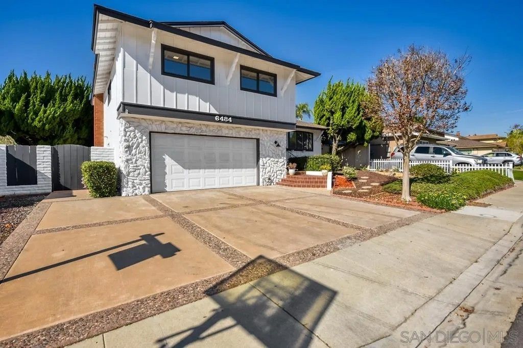 Photo of 6484 Belle Glade Ave, San Diego, CA 92119 (MLS # 260001374)