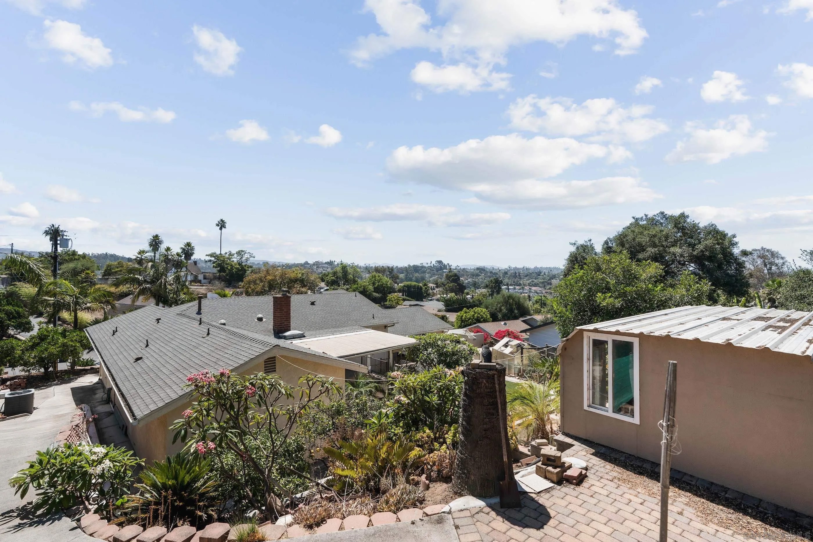 1118 Portola St.