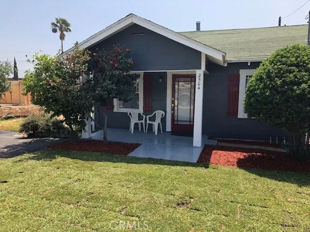 Photo of 2502 Hermosa Avenue, Montrose, CA 91020 (MLS # SR26008779)