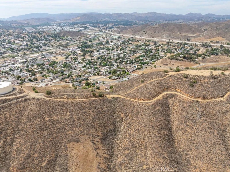 0 Ridge