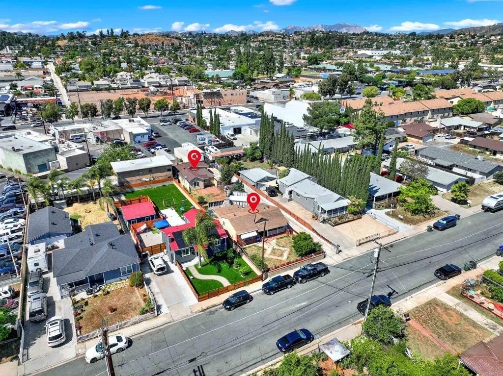 1336 Peach Avenue