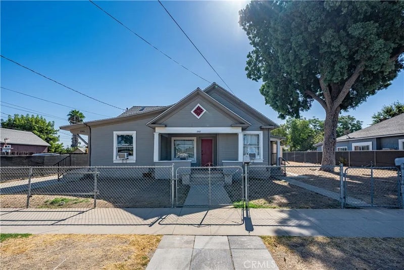 3342 Eucalyptus Avenue