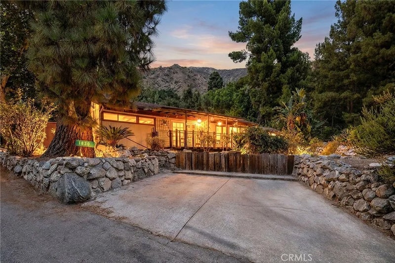 1830 Pasadena Glen Road