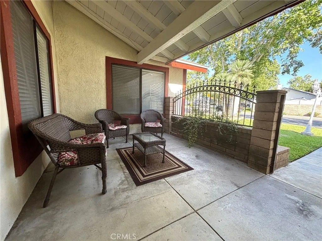 Photo of 11261 Wayfield Rd, Riverside, CA 92505 (MLS # IG26083883)