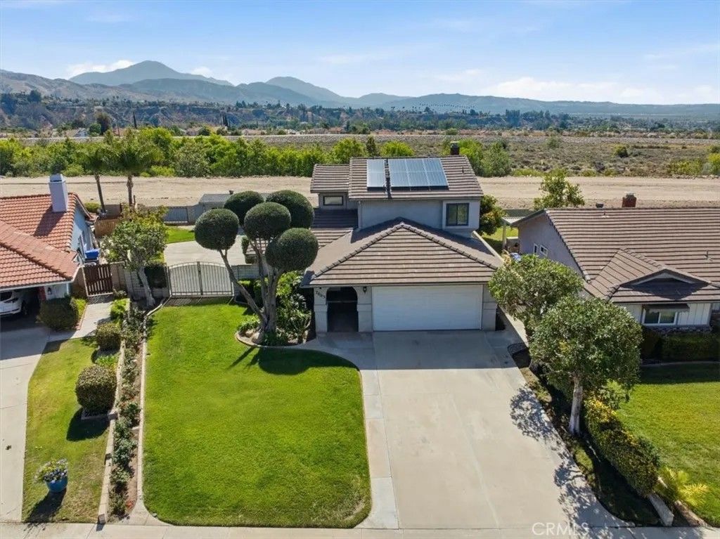 Photo of 7003 Grove Ave, Highlands, CA 92346 (MLS # IV26079436)