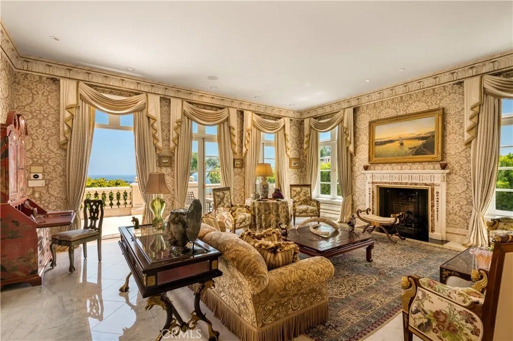 145 Irvine Cove Court
