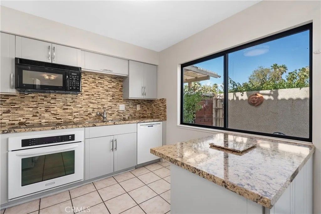 Photo of 2010 Lawrence Crossley Rd, Palm Springs, CA 92264 (MLS # OC26084462)