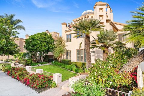 Photo of 7455 Draper Ave #2, La Jolla, CA 92037 (MLS # 260002154)