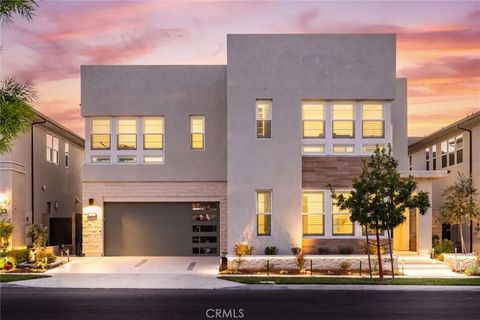 Photo of 261 Huckleberry, Lake Forest, CA 92630 (MLS # OC26057810)