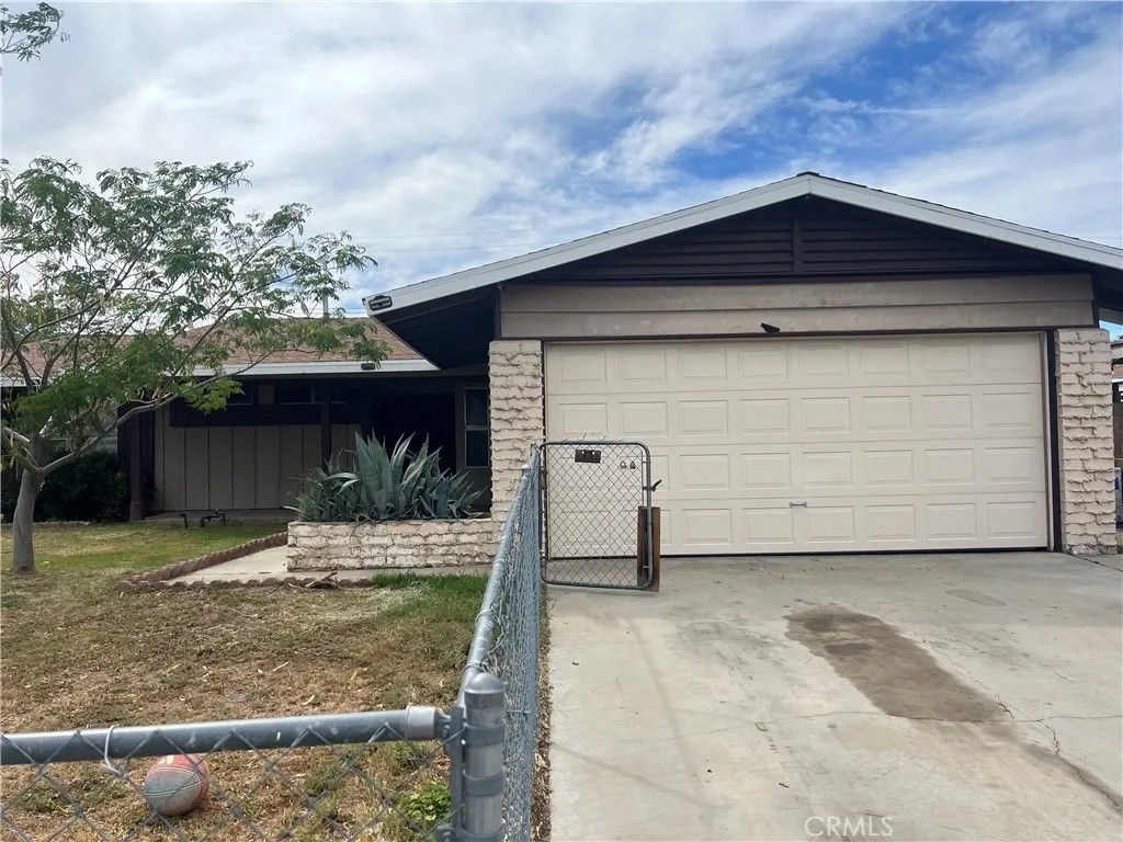 Photo of 37929 Rudall Ave, Palmdale, CA 93550 (MLS # SR26071553)