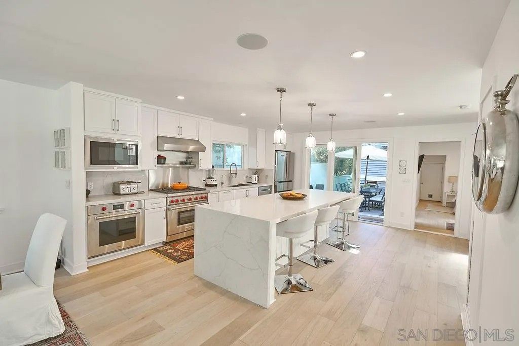 Photo of 339 C Ave, Coronado, CA 92118 (MLS # 250041124)