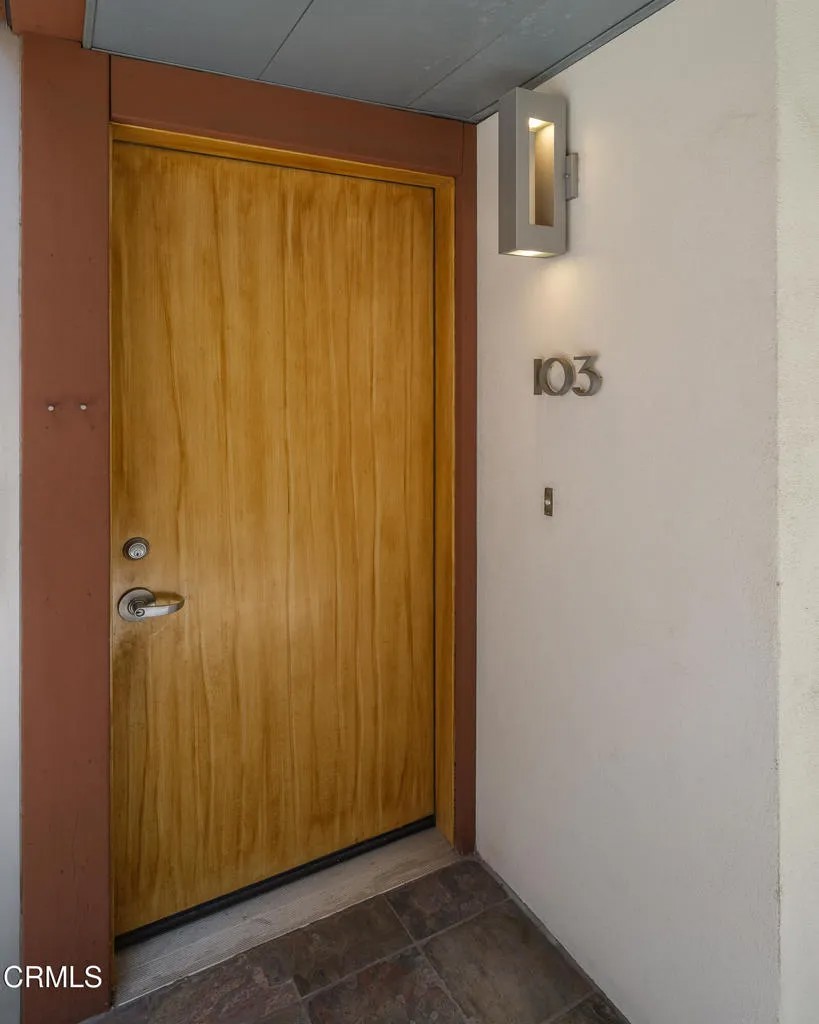 141 S Hudson Avenue 103