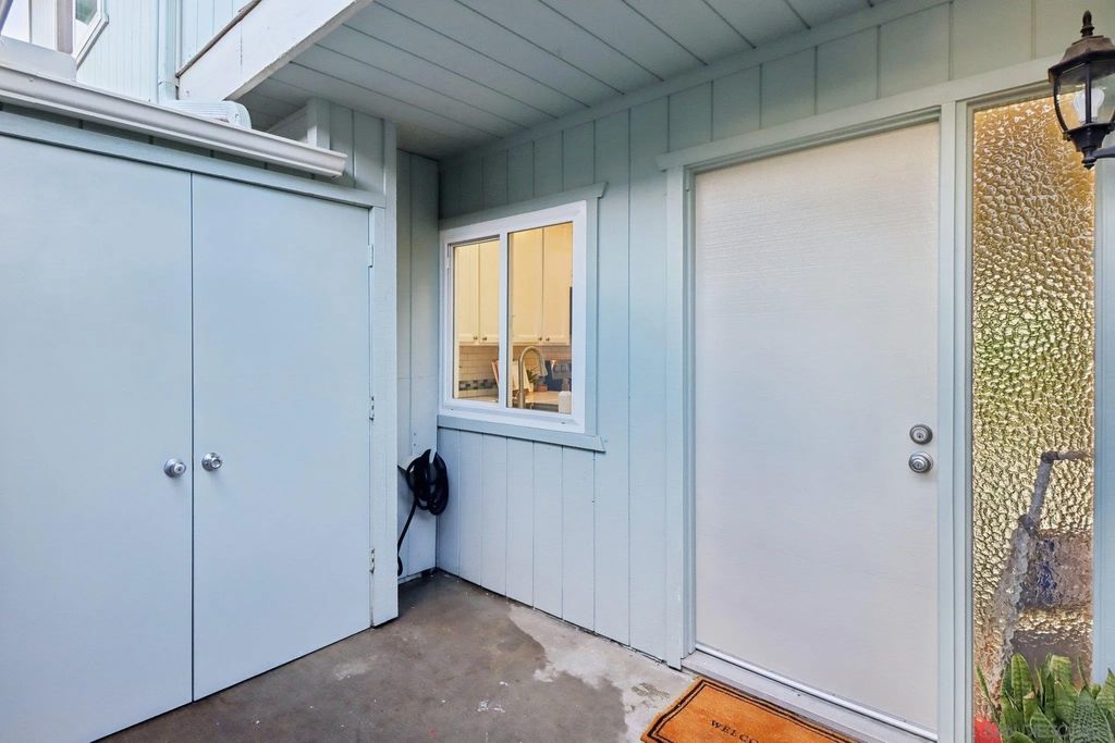 Photo of 324 Countrywood Ln, Encinitas, CA 92024 (MLS # 260004118)