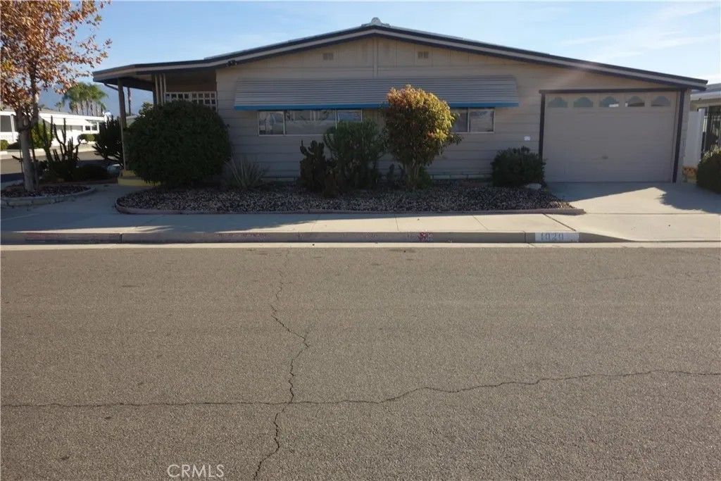 Photo of 1020 Tierra Linda Dr, Hemet, CA 92543 (MLS # IV25278013)