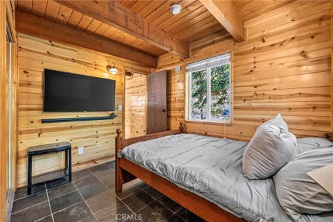 Tiny photo for 2418 Fir DR, Running Springs, CA 92382 (MLS # RS26165111)