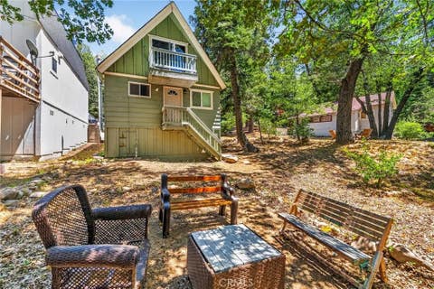 Tiny photo for 2418 Fir DR, Running Springs, CA 92382 (MLS # RS26165111)