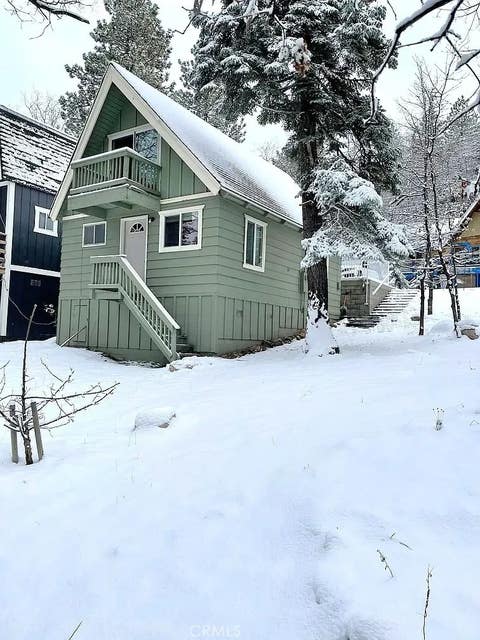 Tiny photo for 2418 Fir DR, Running Springs, CA 92382 (MLS # RS26165111)