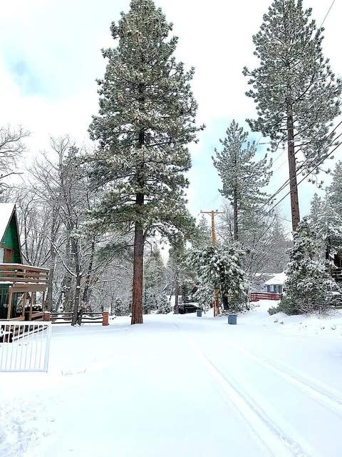 Tiny photo for 2418 Fir DR, Running Springs, CA 92382 (MLS # RS26165111)