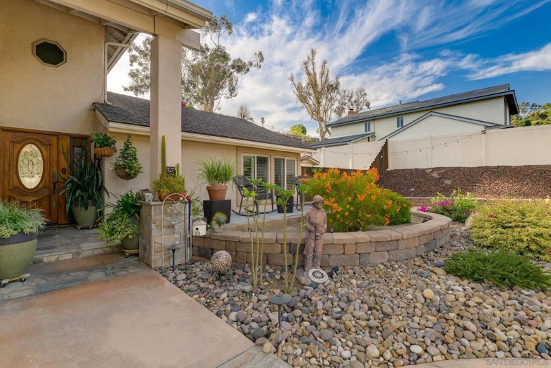 1734 Treseder Cir