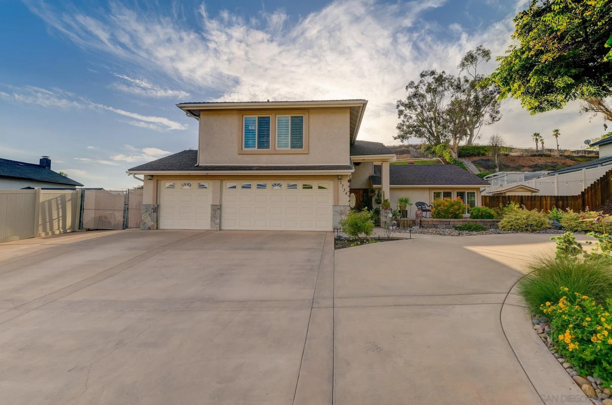 1734 Treseder Cir